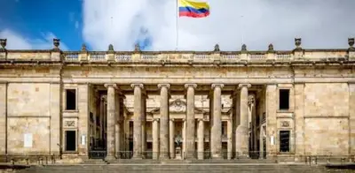 Récord de candidatas al Congreso colombiano no elimina barreras para mujeres en política