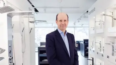 Roberto Junguito Pombo deja la presidencia de la Organización Corona