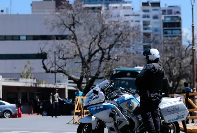 Tragedia escolar en Argentina: adolescente de 15 años mata a compañero de 13 en tiroteo