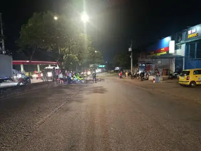 Tragedia vial en Santander: motociclista fallece arrollado por tractomula en puente El Bueno