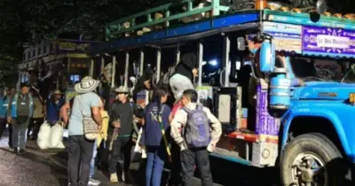 Tras 48 horas de protesta, 500 indígenas abandonan La Alpujarra tras acuerdo con Gobernación de Antioquia