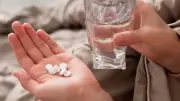 Acetaminofén no es una vitamina: experto alerta sobre riesgo de falla hepática por uso indiscriminado