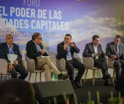 Alcaldes exigen mayor autonomía fiscal: 80% del presupuesto de capitales depende del Gobierno