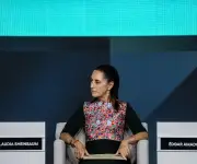 Aprobación de Claudia Sheinbaum cae a su nivel más bajo en México por corrupción y violencia