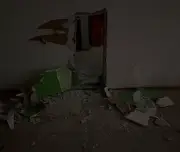 Asaltan local de videojuegos en centro comercial de Popayán tras abrir hueco en pared