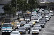 Bogotá enfrenta caos vial por obras y restricciones de pico y placa este lunes