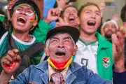 Bolivia vence a Surinam 2-1 y avanza al repechaje final para el Mundial 2026
