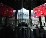 Bolsas asiáticas anticipan alza tras desplome del petróleo y tensión en Ormuz