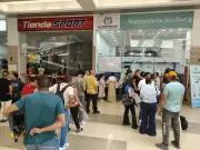 Cali: Ciudadanos forman largas filas en Registraduría para inscripción de cédulas a días del cierre de plazo