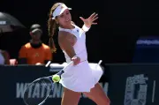 Camila Osorio remonta con carácter y avanza en el WTA Bogotá 2026