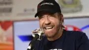 Chuck Norris fue hospitalizado en Hawái tras sufrir un incidente de salud