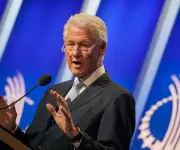 Clinton revela que Trump compartió detalles sobre sus momentos con Epstein en testimonio