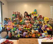 Coleccionista estadounidense recrea habitación de 'Toy Story' con más de 50 figuras originales