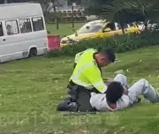 Conductor arrolla a policía al intentar evadir control en Terminal Salitre de Bogotá