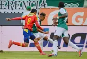 Deportivo Cali enfrenta a Santa Fe sin su fichaje estrella Emanuel Reynoso