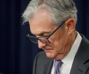 Dudas sobre recorte de tasas de la FED por alza en precios energéticos