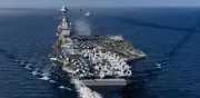 El USS Gerald Ford, el mayor portaviones de EE.UU., navega hacia Irán por el mar Rojo