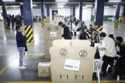 Elecciones 2026: Catálogo de 17 candidatos presidenciales casi definido tras consultas
