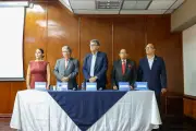 Empresario Adolfo Botero recibe Orden de los Comuneros en la Universidad de Santander