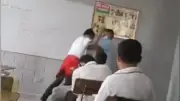 Estudiante de séptimo grado agrede a profesor en plena clase en Barranquilla