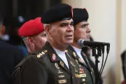 Exministro de Defensa venezolano reflexiona sobre su gestión y decisiones difíciles