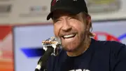 Fallece Chuck Norris a los 86 años: El mundo del cine llora a la leyenda de las artes marciales