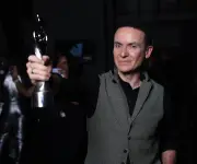 Fonseca recibe el Soberano Internacional y brilla en República Dominicana con su música