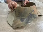 Hallan urnas funerarias de más de mil años en colegio de Montería durante remodelación