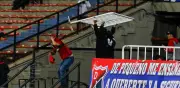 Incidentes violentos de hinchas de Junior suspenden partido contra Medellín en el Atanasio Girardot