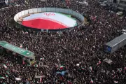 Irán: Masiva marcha fúnebre en Teherán con consignas contra EE.UU. e Israel