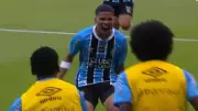 José Enamorado marca su primer gol con Gremio en la final del Campeonato Gaucho