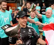 Kimi Antonelli gana el Gran Premio de Japón y se convierte en el líder más joven de la F1