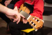 La educación musical en Colombia: una asignatura pendiente que va más allá del entretenimiento