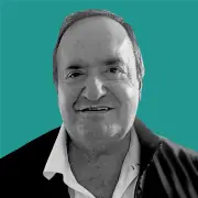 La política como el ciclismo: quien deja de pedalear termina en el suelo