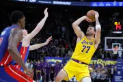 Lakers caen ante Pistons y rompen racha de nueve victorias consecutivas