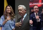 Álvaro Uribe pide respeto ante peticiones de unidad entre Valencia y De la Espriella