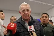 Álvaro Uribe Vélez reacciona a investigación de Petro en EE.UU. y afirma que hay dineros ilícitos comprobados