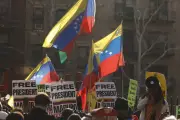 Manifestaciones en Nueva York exigen liberación de Nicolás Maduro durante su proceso judicial