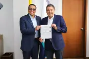 Mauricio Lizcano oficializa a Pedro de la Torre como su nueva fórmula vicepresidencial