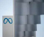 Meta enfrenta pérdida de US$310.000 millones en bolsa por riesgos legales y gasto en IA