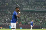 Millonarios humilla a Atlético Nacional en el superclásico y lo elimina de la Copa Sudamericana