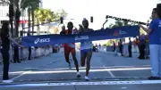 Nathan Martin gana el Maratón de Los Ángeles 2026 en un final dramático de película