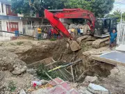 Nuevo colapso de tierra en Santa Marta arrastra terraza y deja vivienda al borde del abismo