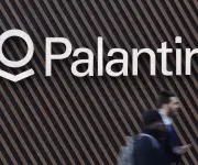 Palantir recupera el favor de Wall Street tras desplome del 38% en su valoración