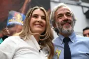 Paloma Valencia sorprende a Juan Daniel Oviedo con emotivo homenaje por su cumpleaños