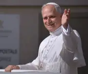 Papa León XIV exige silencio de armas y diálogo global en medio de conflictos