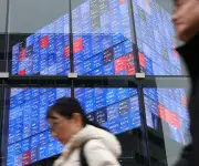 Petróleo supera US$103 por ataques de Irán y presiona bolsas estadounidenses