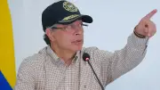Petro denuncia a Procuraduría por ignorar insostenibilidad de deuda pública