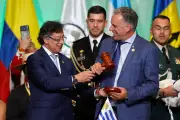 Petro traspasa presidencia de Celac a Uruguay tras exitoso foro CELAC-África en Bogotá