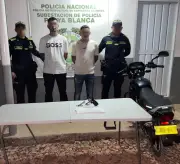 Policía captura a 'El Juancho' y 'El Alejo' con arma ilegal en vía a Barú, Cartagena